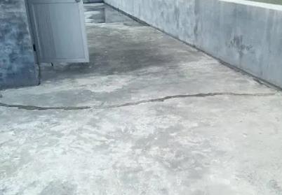 凤翔楼顶漏水维修公司分享下如何解决卫生间隐蔽部位漏水的问题?